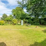 Pass The Keys Quiet 2Beds Flat With High Ceilings And Great Views
